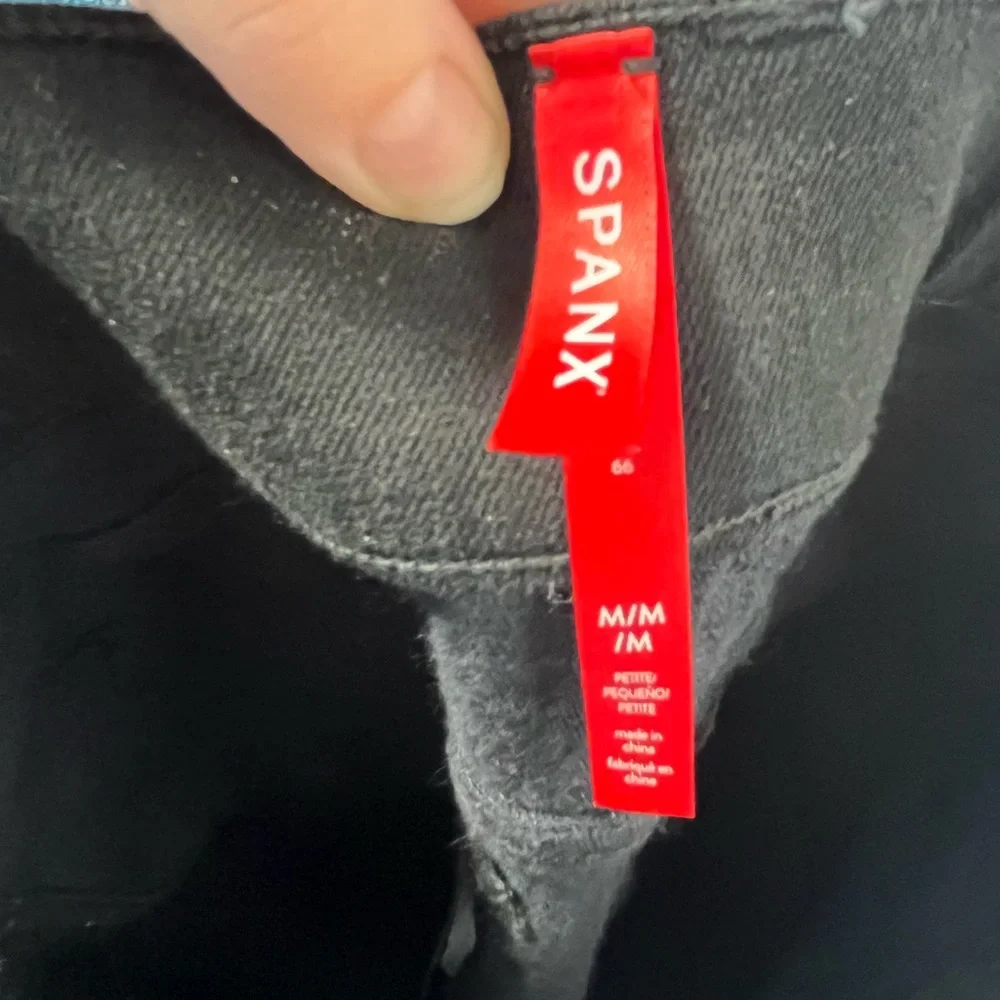 Spanx Black every wear ankle Jeans medium petite
